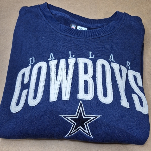 Team Apparel Other - NFL Team Apparel Blue Dallas Cowboys Sweatshirt 2428/775